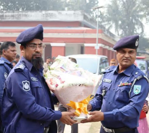 লালমনিরহাট জেলা সুযোগ্য পুলিশ সুপার মহোদয় কর্তৃক হাতিবান্ধা থানা বার্ষিক পরিদর্শন। 