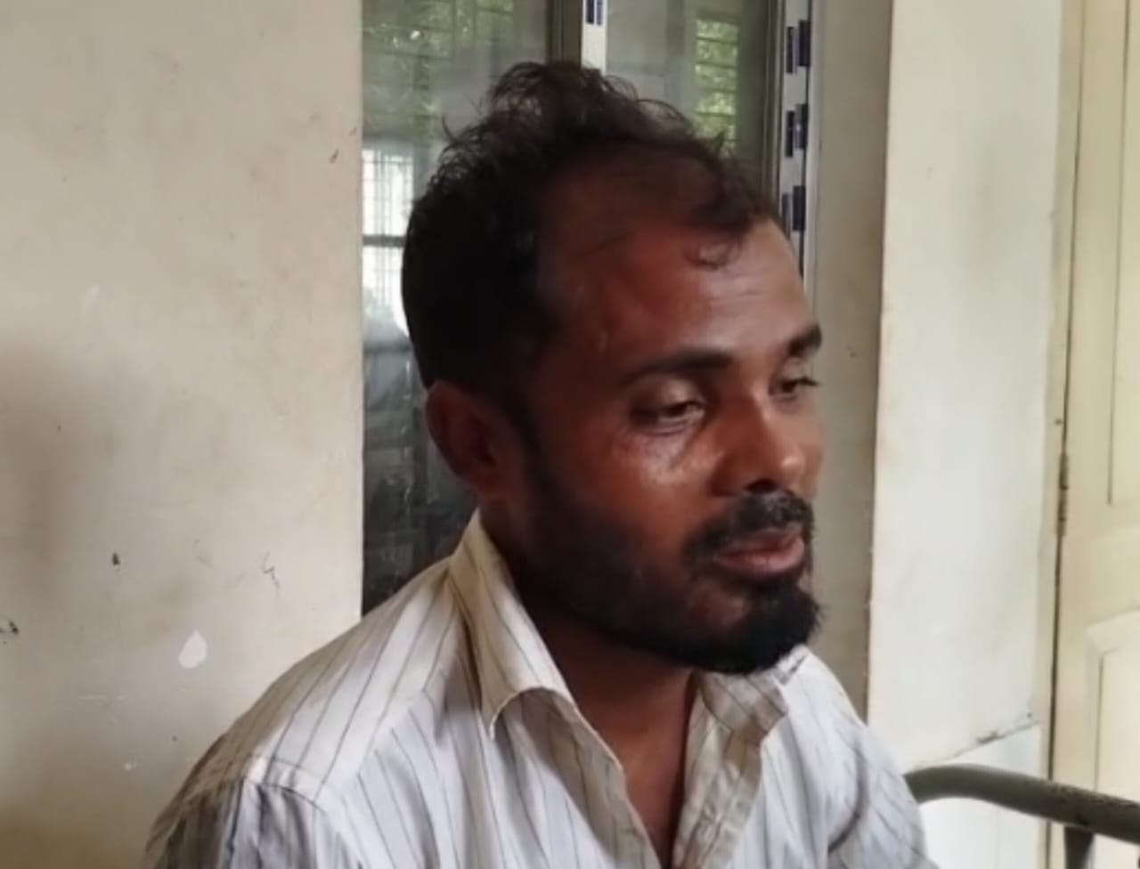 দেবরের অন্ডকোশ টিপে হত্যার চেষ্টা।