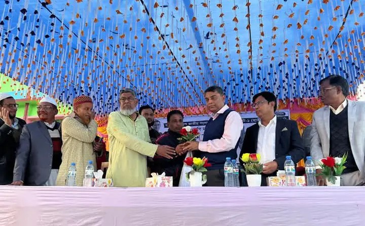 লালমনিরহাট-১ আসনে ধানের শীষের প্রার্থী ব্যারিস্টার হাছান মাহমুদ রাজিব প্রধানকে ঘিরে জনসমর্থন।